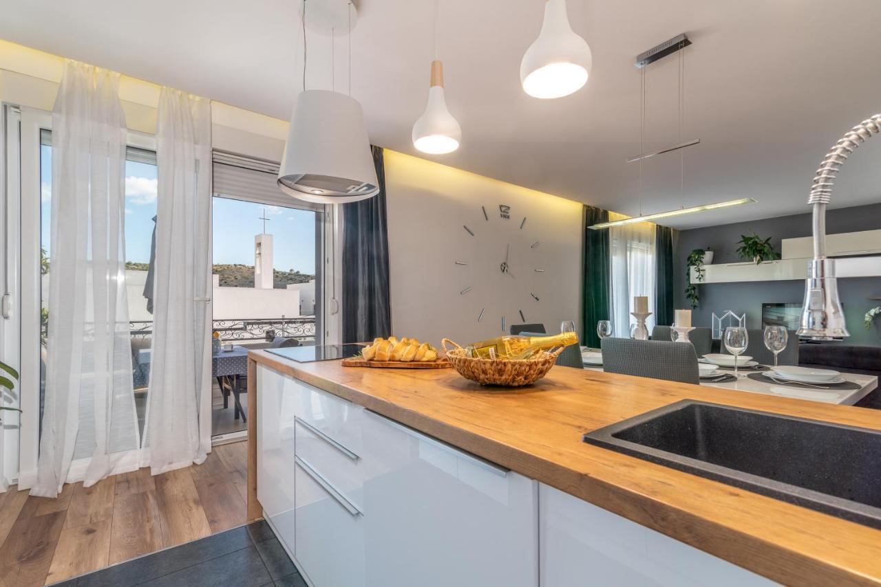 Apartman Tragos Трогир Екстериор снимка