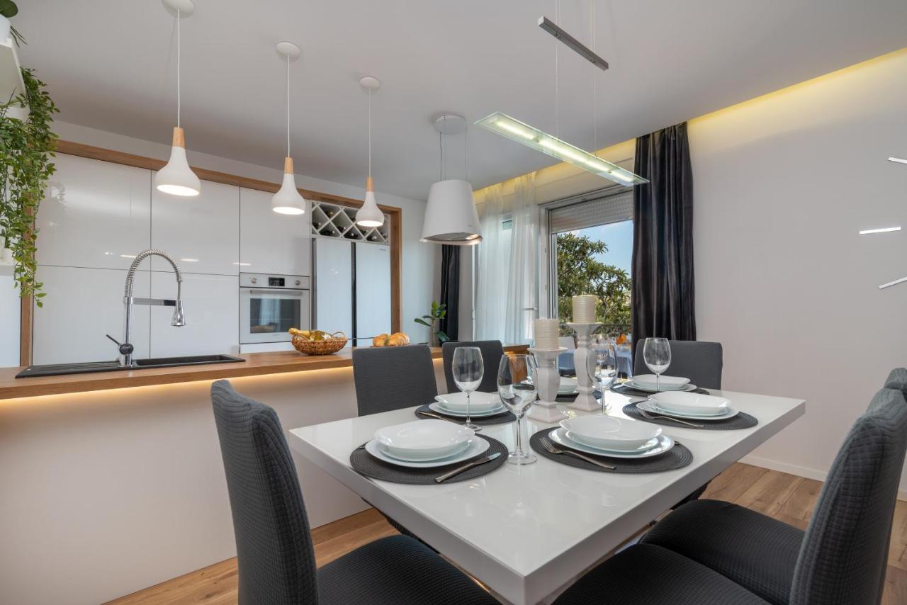 Apartman Tragos Трогир Екстериор снимка