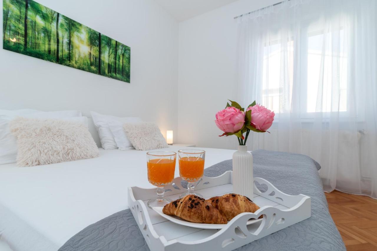 Apartman Tragos Трогир Екстериор снимка