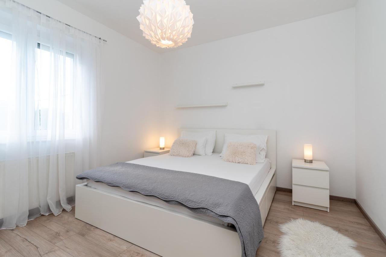 Apartman Tragos Трогир Екстериор снимка