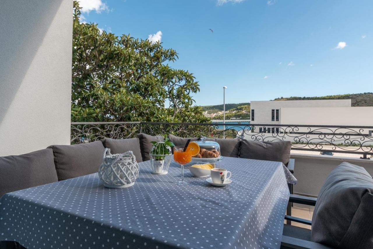 Apartman Tragos Трогир Екстериор снимка