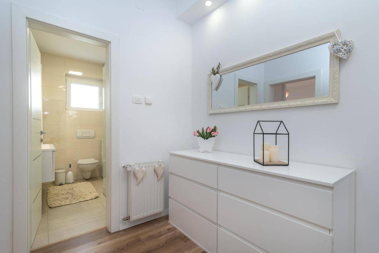 Apartman Tragos Трогир Екстериор снимка