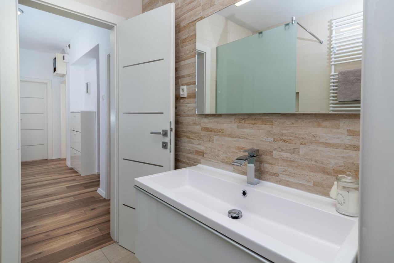 Apartman Tragos Трогир Екстериор снимка